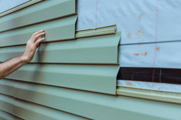 Best Vinyl Siding Installation  in East Uniontown, PA